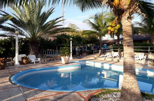 Hotel Playazul Barahona pool